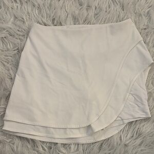 Lululemon Athletica White Mini Skirt